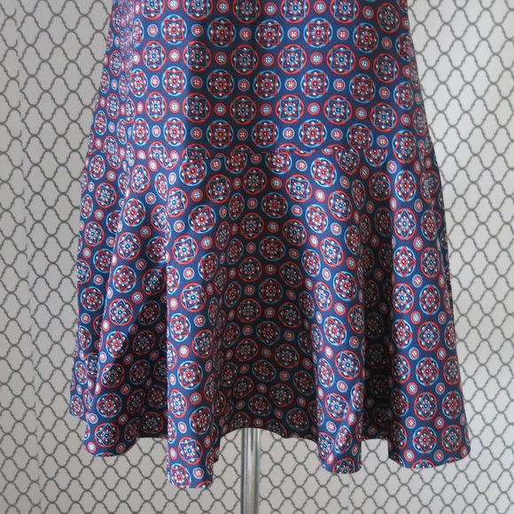 Banana Republic Multi Color Print Short Sleeve Drop Waist Dress - Size 2P - Picture 6 of 8